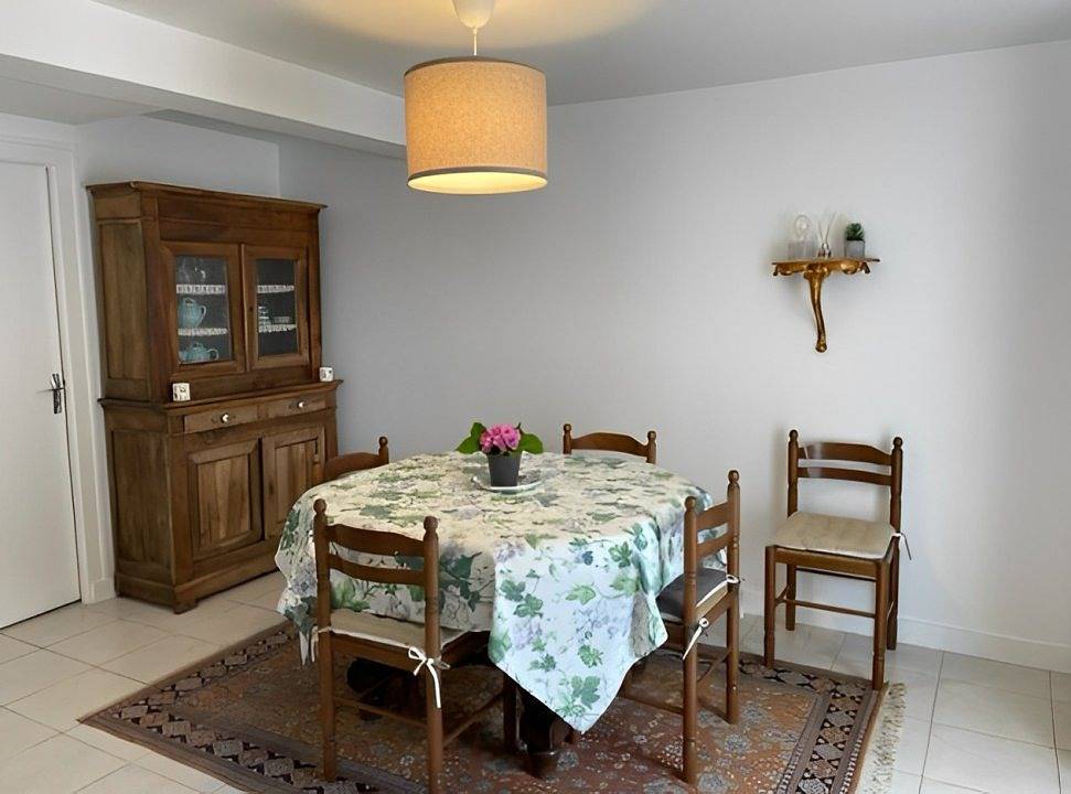 Appartement entier, Appartement rdc de maison principale in Kerlouan, Région de Brest