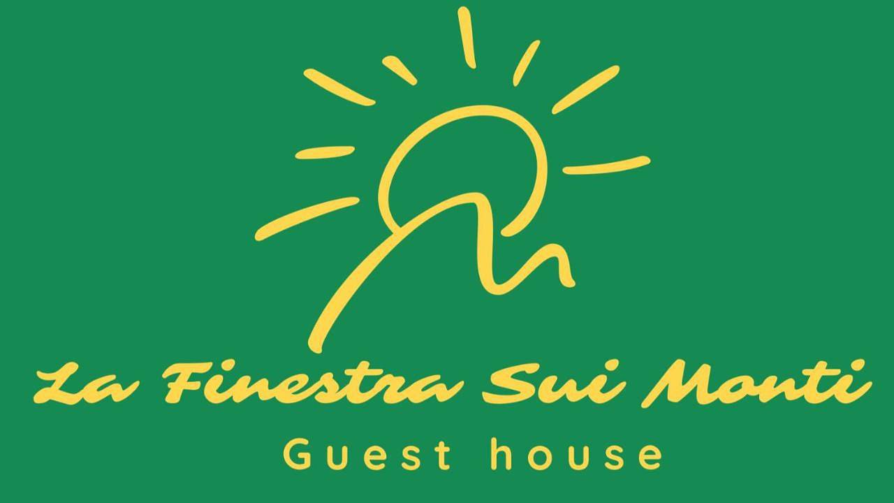 Double Room with Private Bathroom in Arcevia, Ancona Provinz
