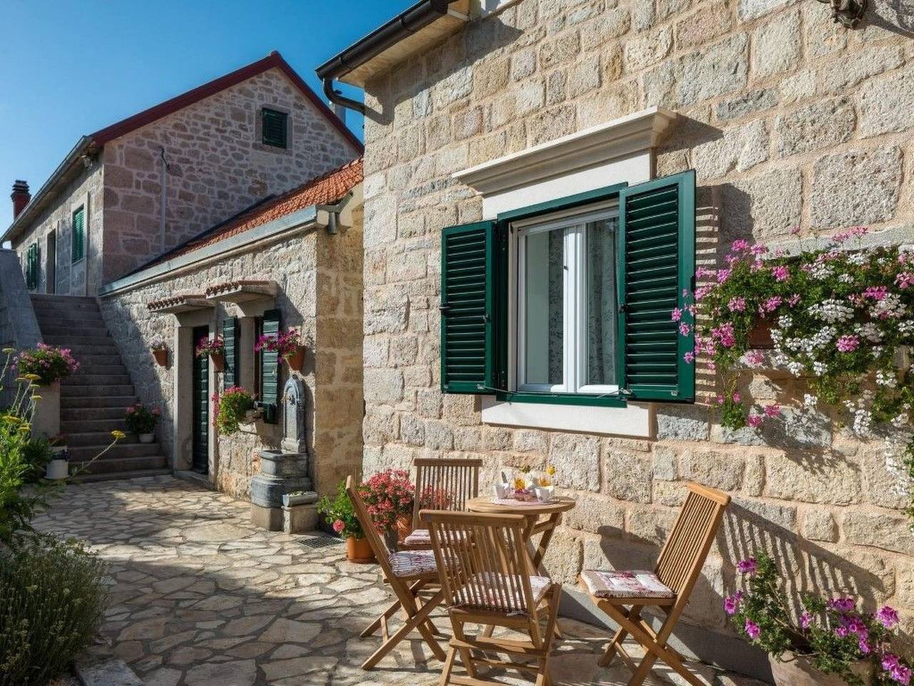 Villa Garten in Dalmatinisches Zagora