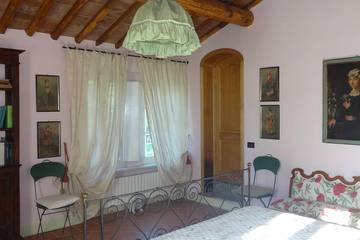 Cottage for 2 Guests in Lucca, Lucca Province, Picture 3