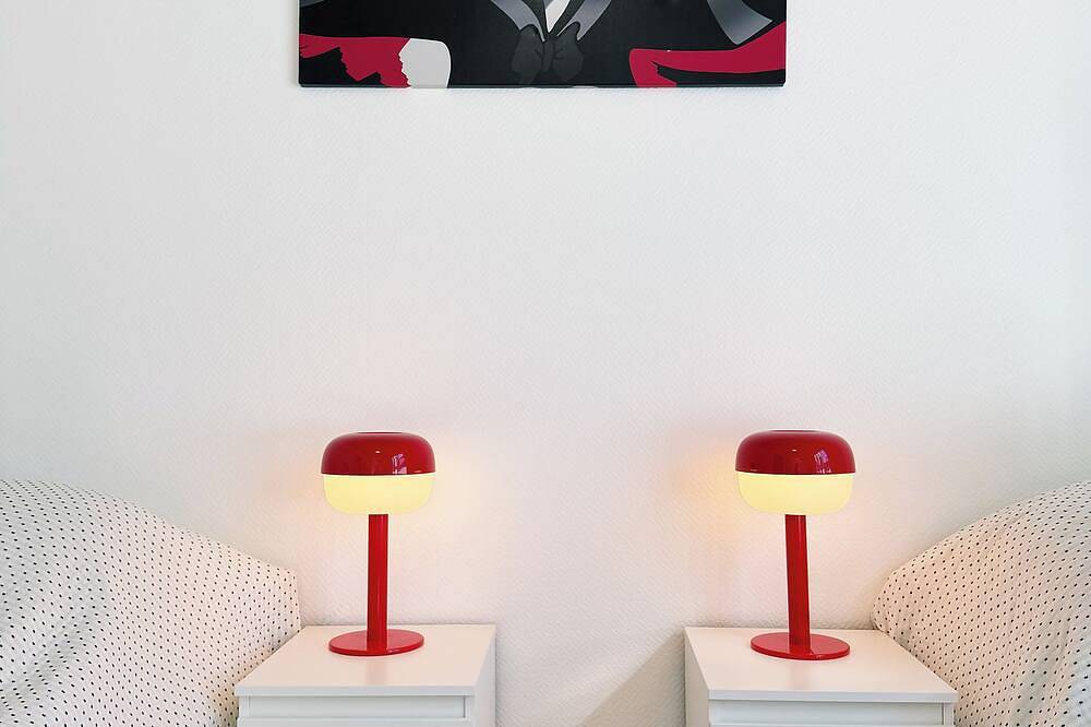 Ganze Wohnung, Bonquartier | Design-Apartment mit Arbeitsplatz/Balkon & Parkplatz in Wachtberg, Rhein-Sieg-Kreis