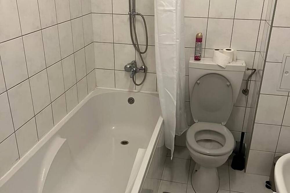 Ganze Wohnung, Ferienwohnung Monteurwohnung in Herborn, Naturpark Lahn-Dill-Bergland