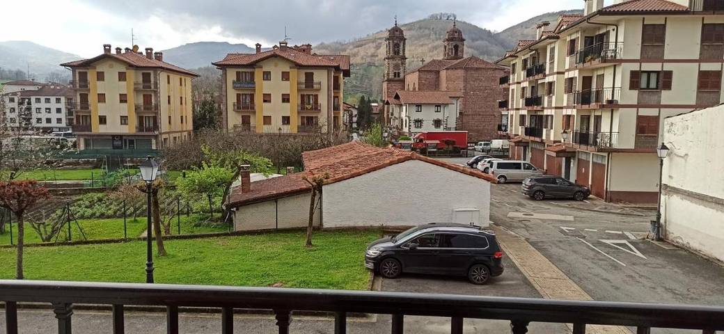 Gîte pour 4 personnes, avec vue et balcon dans Elizondo - 2
