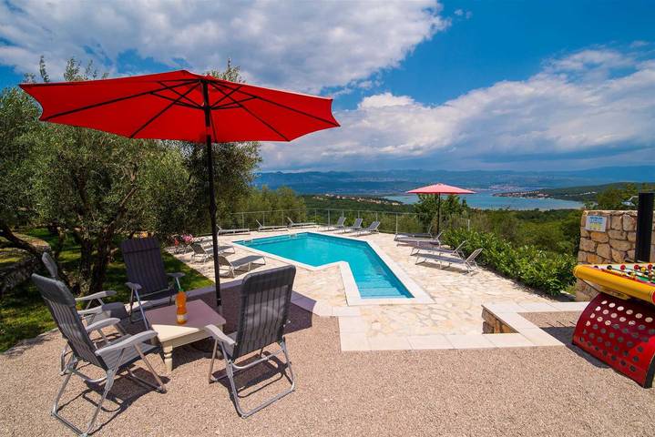 Villa für 8 Personen, mit Pool und Balkon sowie Meerblick und Ausblick in Kroatien - 2