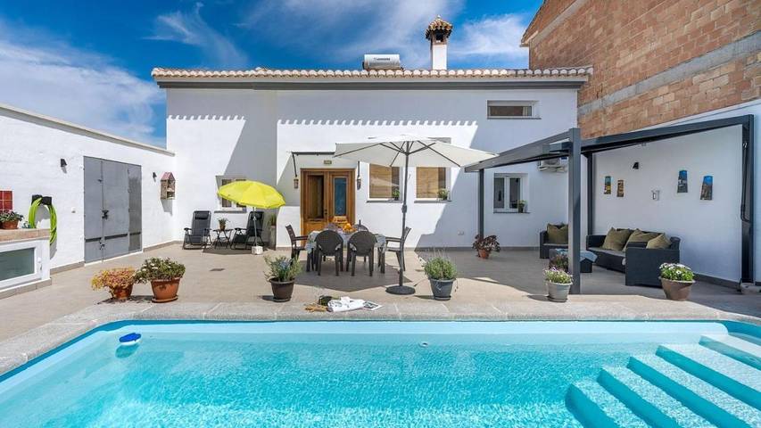 Casa rural para 6 personas, con Terraza y Piscina en Dúrcal