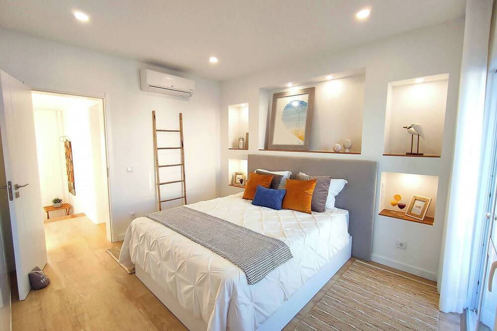 Apartamento inteiro, Charming Algarve Townhouse w/Terraces, Pool &View in Albufeira, Distrito de Faro