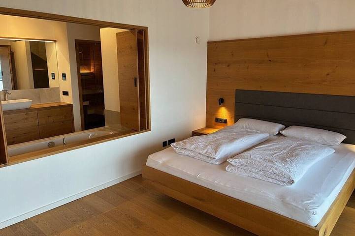 Ganze Wohnung, Penthousewohnung mit Panoramablick in Schnaitsee, Landkreis Traunstein