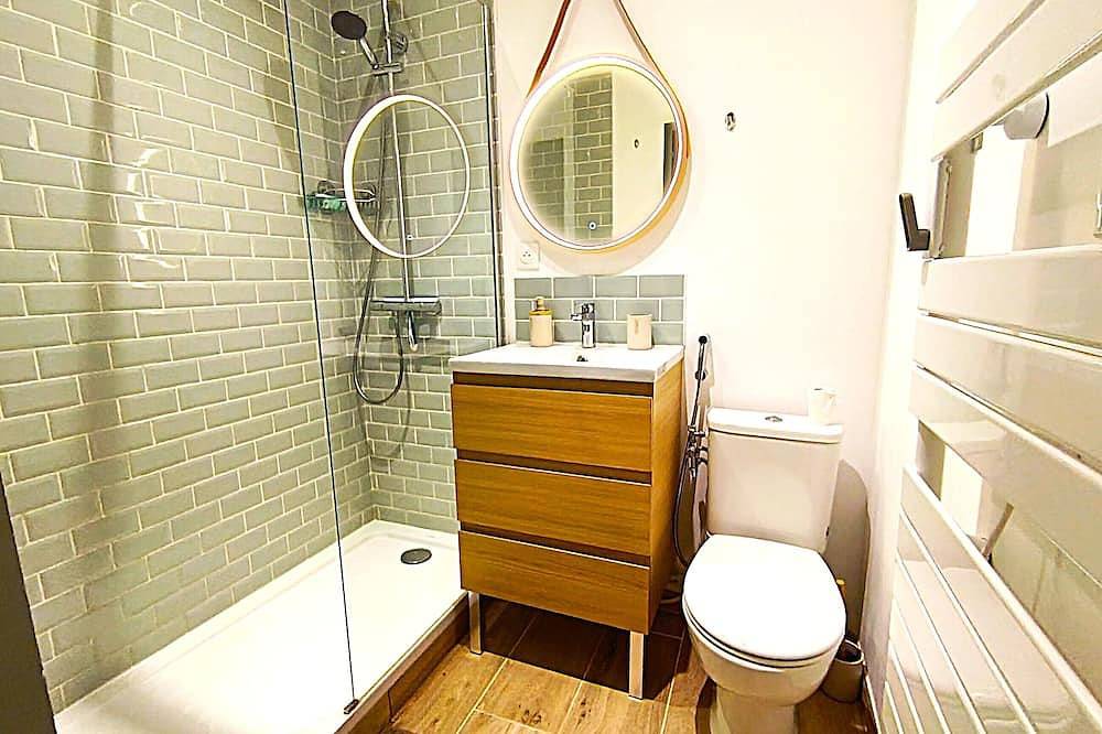 Entire apartment, Le Logis du Jardin Anzin in Anzin, Valenciennes region