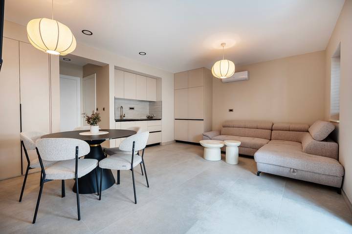 Ferienwohnung für 3 Personen, mit Balkon/Terrasse in Makarska