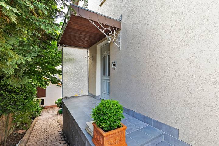 Entire apartment, Apartment 'Maintal  1' with Private Terrace and Wi-Fi in Hochstadt, Maintal