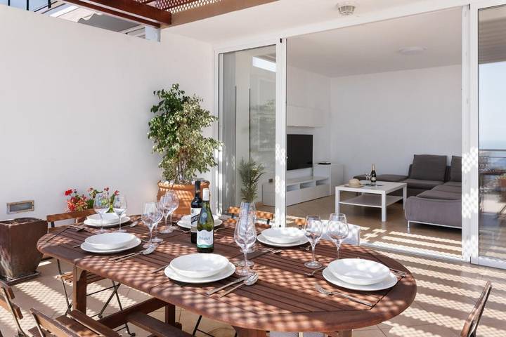 Ganze Wohnung, Ferienwohnung 'Obsidian Villa Bentayga' mit Meerblick und WLAN in San Eugenio Alto, Adeje