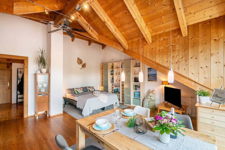 Ganze Wohnung, Ferienwohnung Breitenberger" mit Seeblick, Balkon und Wlan in Breitbrunn am Ammersee, Herrsching