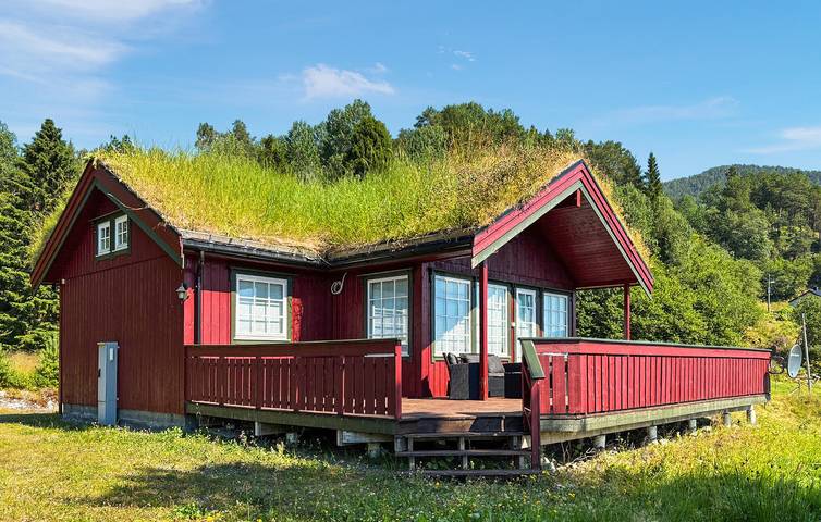 Ferienhaus für 6 Personen, mit Terrasse und Garten in Møre og Romsdal