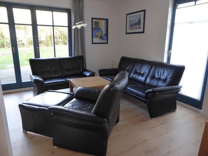 Reetdachhaus Holunder 3 in der Puddeminer Wiek in Puddemin, Poseritz