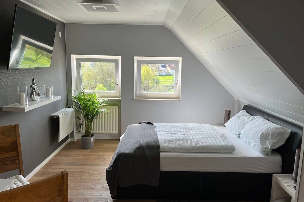 Ganze Wohnung, Ferienwohnung 2 - Ferienwohnungen Riedel in Pegnitz, Frankenalb