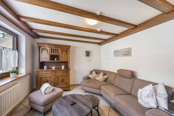 Ganze Wohnung, Sommer Apartments Schwarzwald: Bergblick, Balkon & WLAN – Familienfreundlich in Simonswald, Südschwarzwald