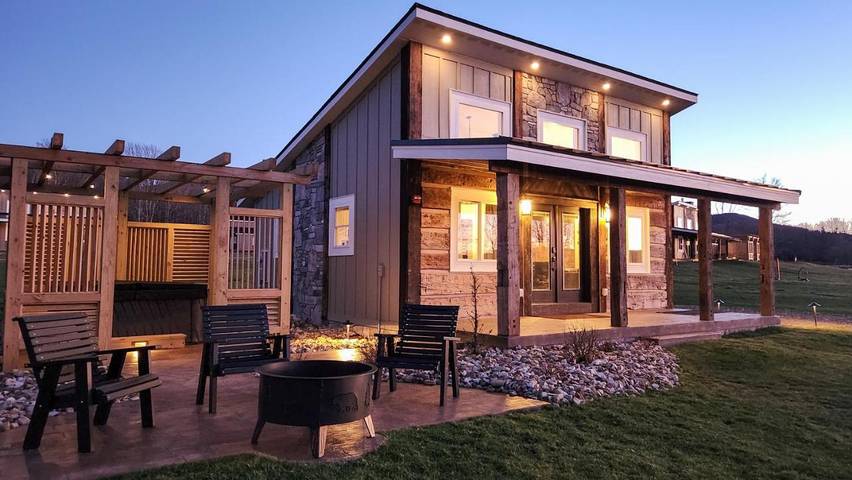 Dom dla 4 osób, z jacuzzi, zwierzęta dozwolone w Wirginia Zachodnia