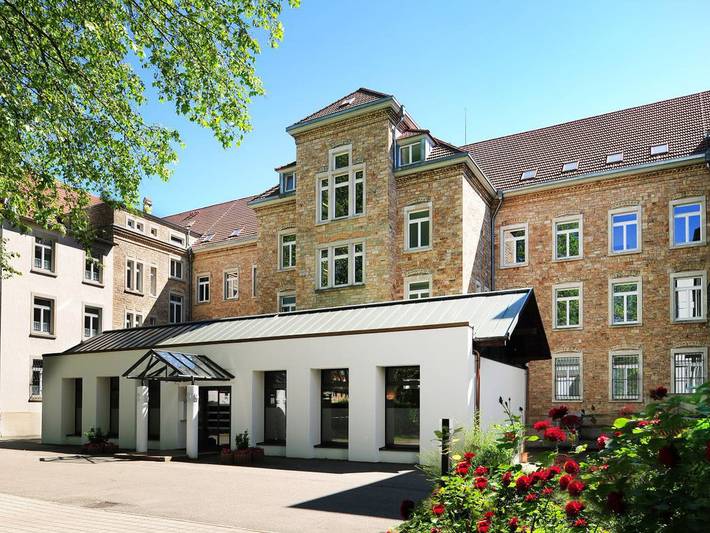 Ganze Ferienwohnung, Bildungshaus St. Bernhard - Einzelzimmer mit Dusche und Wc in Rastatt, Nordschwarzwald
