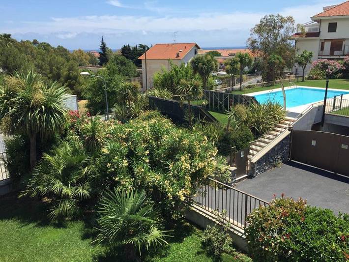 Ferienhaus für 4 Personen, mit Balkon und Terrasse sowie Garten und Pool