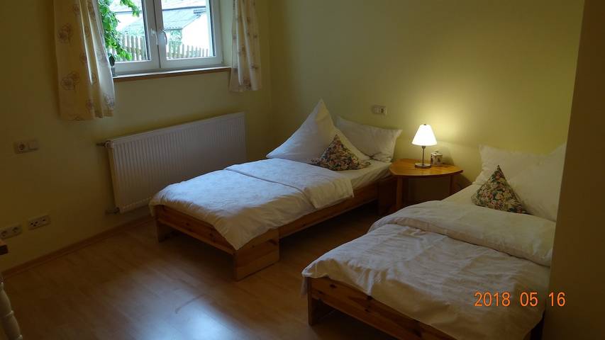 Ganze Ferienwohnung, Ferienwohnung Weitermann - Ferienwohnung mit 2 Schlafzimmern und Terrasse in Berg (Oberfranken), Landkreis Hof