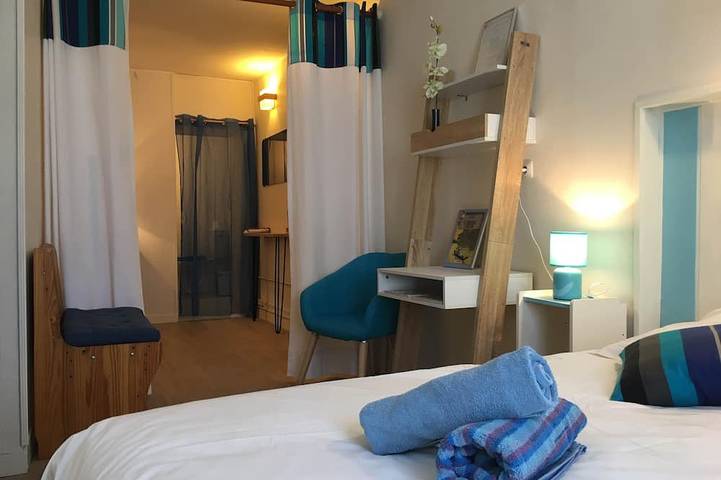 Grande maison 15 pers. – 5 chambres, 5 Sdb privatives – Marennes/Oléron - Royan in Marennes, Marennes-Hiers-Brouage