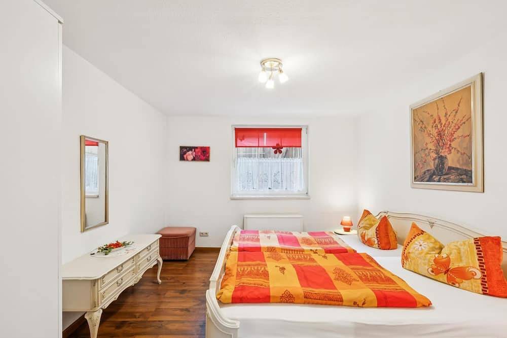 Ganze Wohnung, Geräumige Ferienwohnung im Harz mit Garten in Thale, Harzvorland