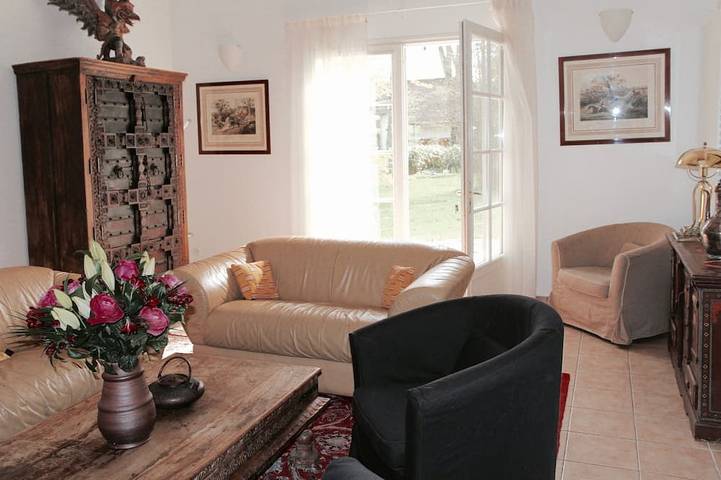 Maison de la Mare (7 Schlafzimmer) am Ufer der Seine in einem Waldgebiet. in Bois-le-Roi, Seine-et-Marne