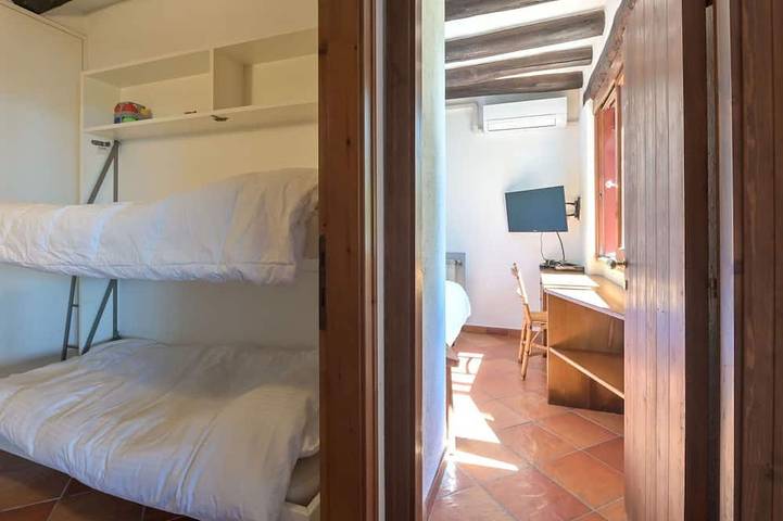 Magnifique maison de vacances privée avec climatisation, Wifi, Tv, patio et animaux admis in Ansedonia, Orbetello