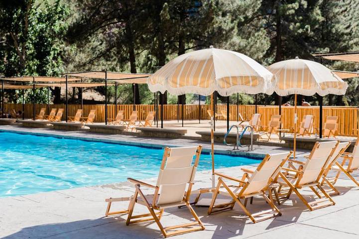 Camping para 5 personas, con vistas además de jardín y piscina en California
