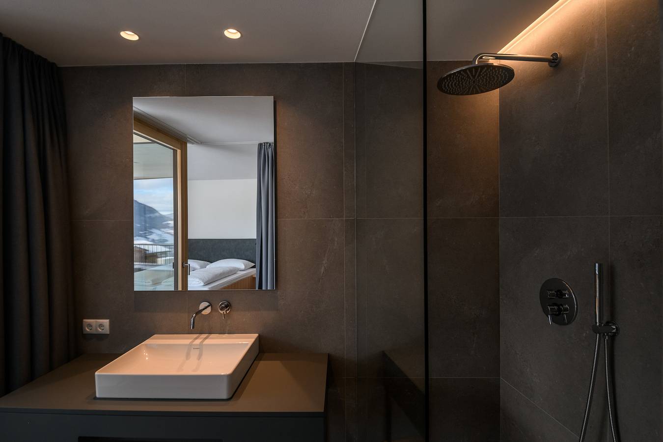 Apartamento entero, Apartamento 'Apartments Emilia 3' con vistas a la montaña, balcón y Wi-Fi in San Giacomo (Sankt Ulrich), Ortisei