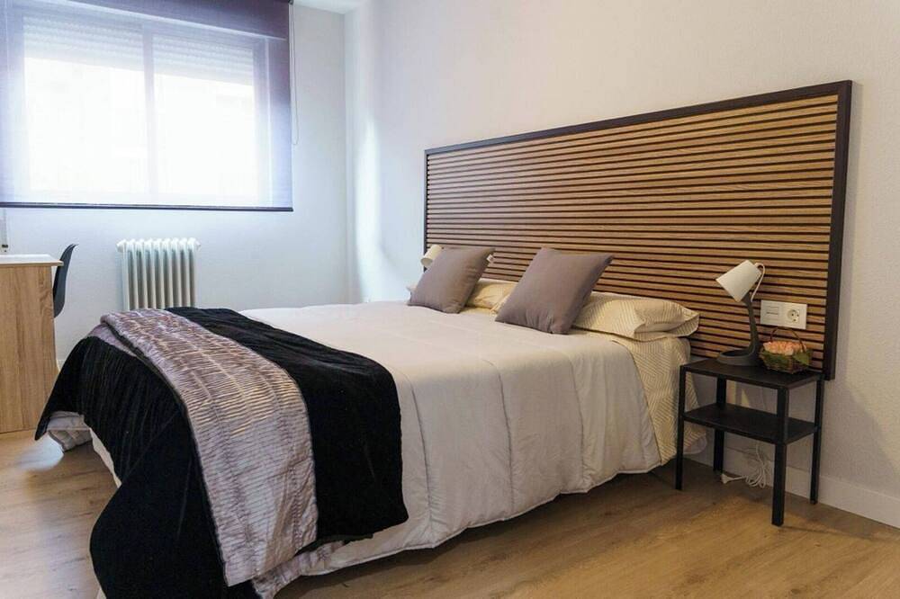 Entire apartment, Charming apartment 7 min from Salamanca by bebalmy in Santa Marta de Tormes, Salamanca Province