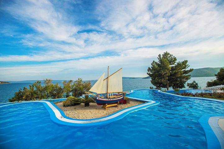 Ferienpark für 7 Personen, mit Pool in Kroatien