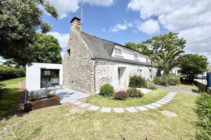 Location de vacances pour 6 personnes, avec Terrasse et Jardin à Plouhinec (Morbihan) - 2