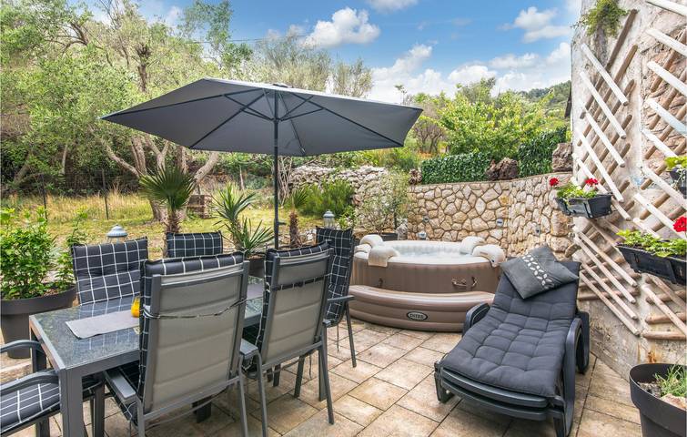 Ferienhaus für 6 Personen, mit Terrasse und Garten auf Cres - 3