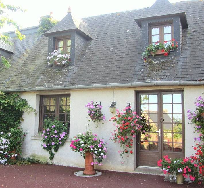 Gîte pour 6 personnes, avec terrasse et jardin à Saint-Frégant