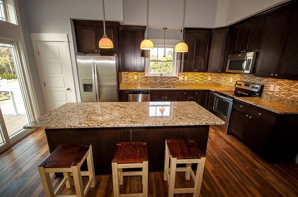 Flaschenpost bei Beacon Villas, Luxuriöses Stadthaus mit 4 Schlafzimmern in Corolla, Currituck County