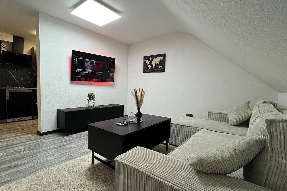 2-Zimmer-Traumwohnung, voll möbliert, nahe Frankfurt mit privater Dachterrasse in Mühlheim am Main, Landkreis Offenbach