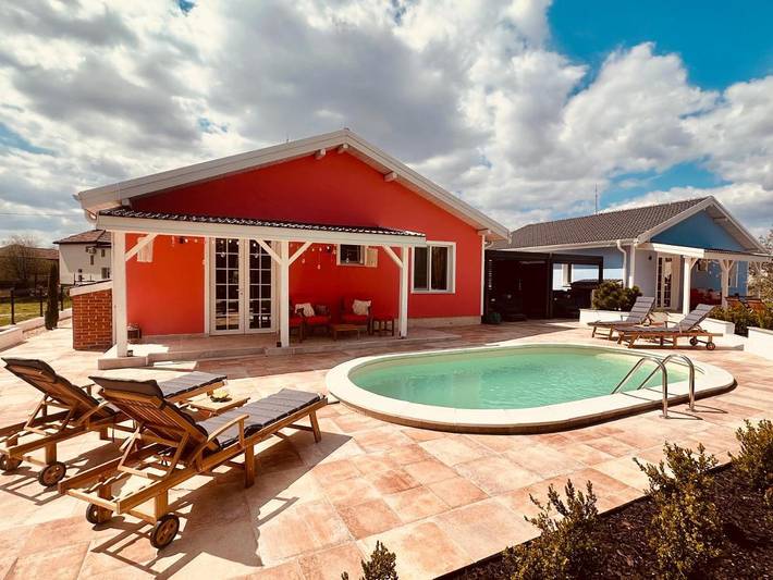 Villa für 6 Personen, mit Pool und Ausblick sowie Garten, mit Haustier in Bulgarien