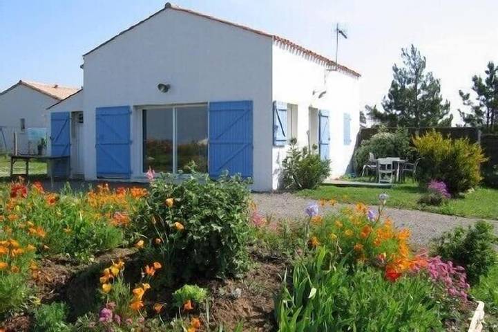 Location de vacances pour 5 personnes, avec jardin et terrasse à Brem-sur-Mer - 4