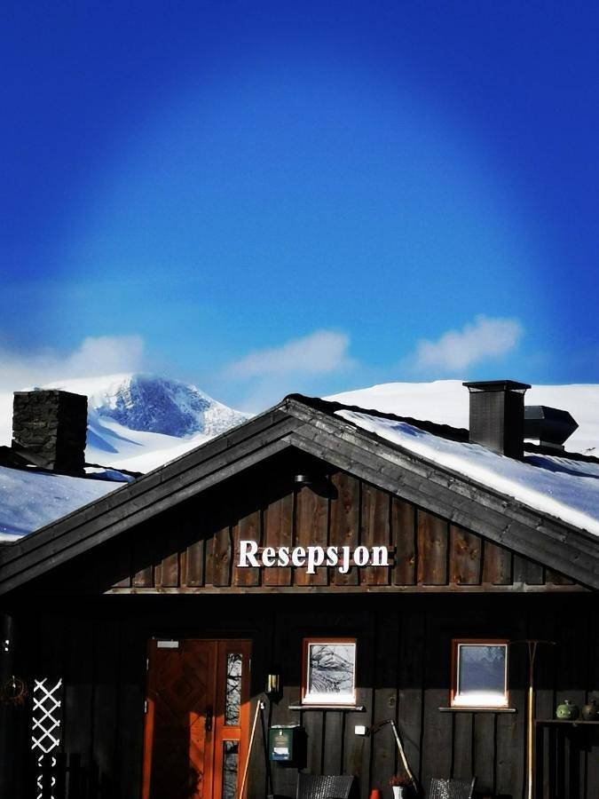 Fjellhytte for 18 personer, med Terrasse og Hage i tillegg til Utsikt i Jotunheimen