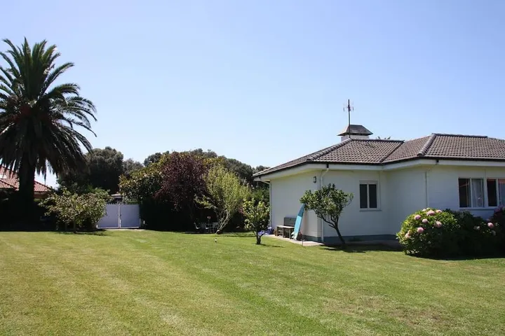 Casa de vacaciones para 6 personas, con jardín además de terraza y jacuzzi, Se admiten mascotas - 1