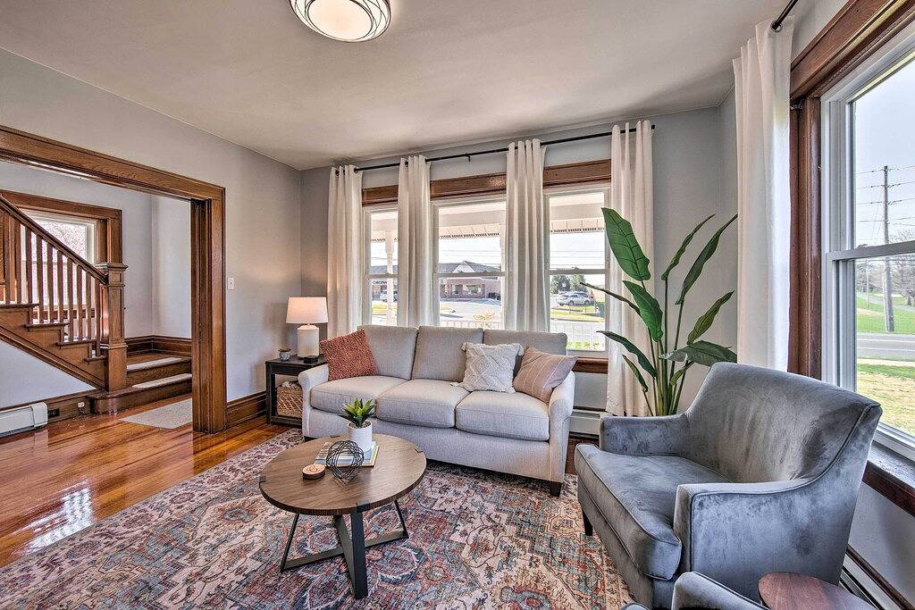 Home 2 Mi to Hersheypark: Work & Play! in Dauphin County