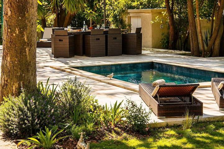 Maison de vacances pour 2 personnes, avec piscine et jardin à Tourrette-Levens