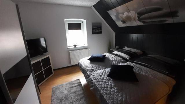 Ferienwohnung für 3 Personen, mit Terrasse und Garten sowie Ausblick in Ettringen - 3
