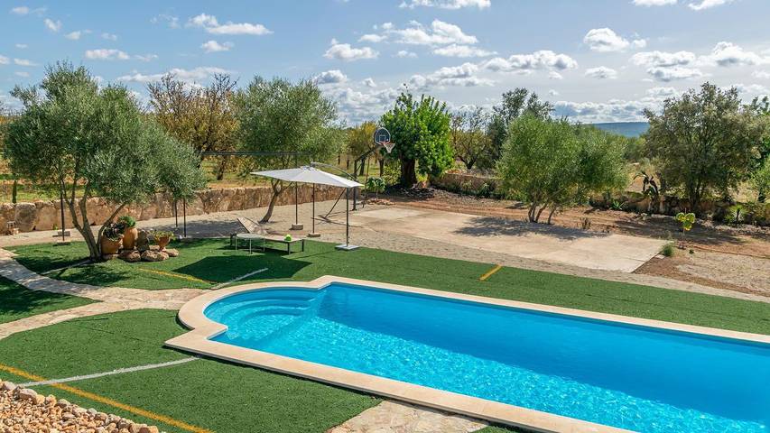 Ferienhaus für 6 Personen, mit Garten und Pool in Santa Maria del Cami