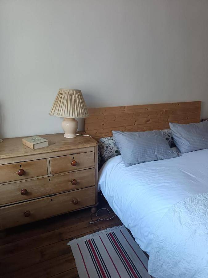 Two-Bedroom House in Grignan, Région de nyons
