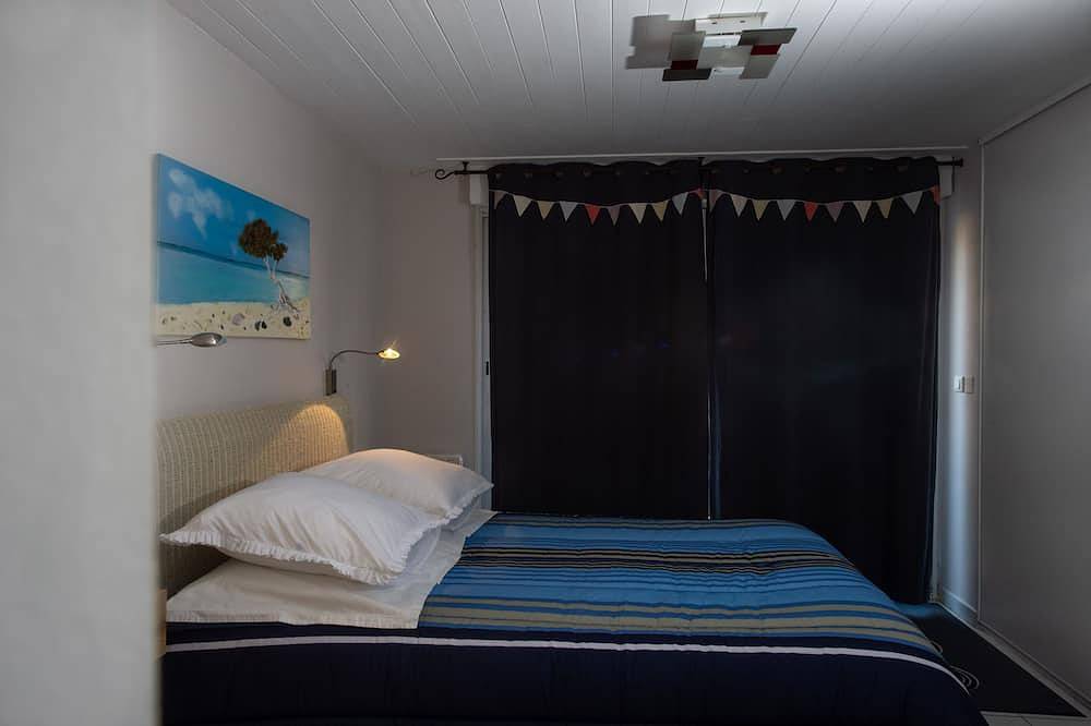 Grand Confort, pratique, au Calme avec stationnement gratuit, à 800 m de la cité in Aigues-Mortes, Côte d'Améthyste