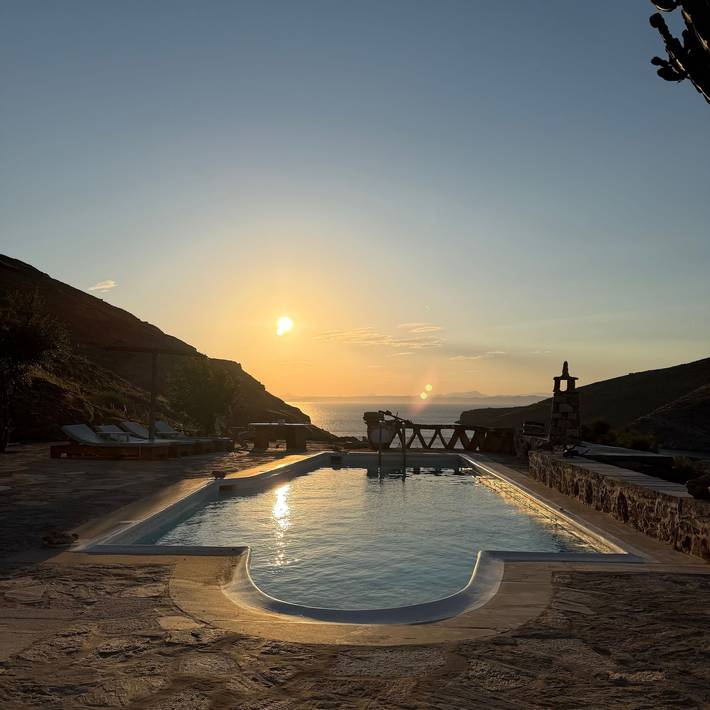 Villa pour 8 personnes, avec vue sur l’océan et balcon, animaux acceptés dans Kea - 3