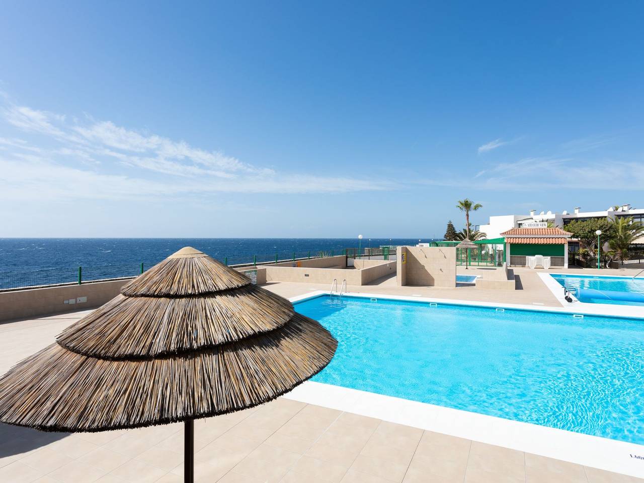 Apartamento entero, Apartment direkt am Meer in Costa del Silencio, Arona 