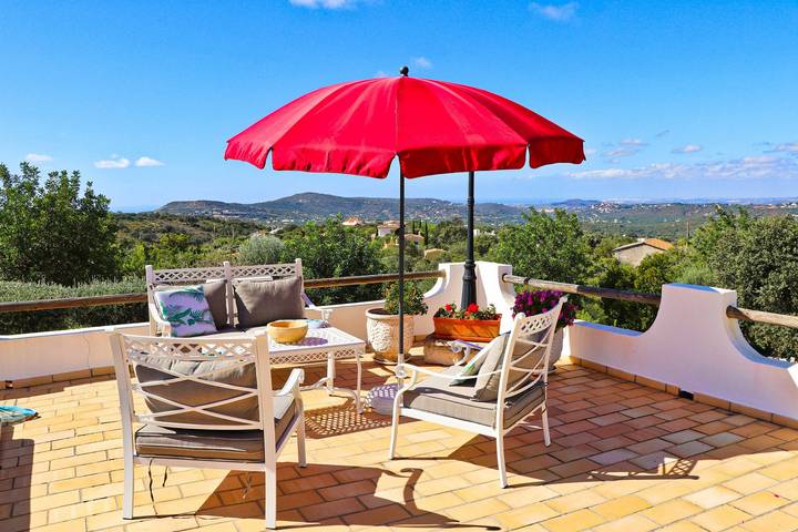 Villa pour 8 personnes, avec piscine et balcon à Faro - 3